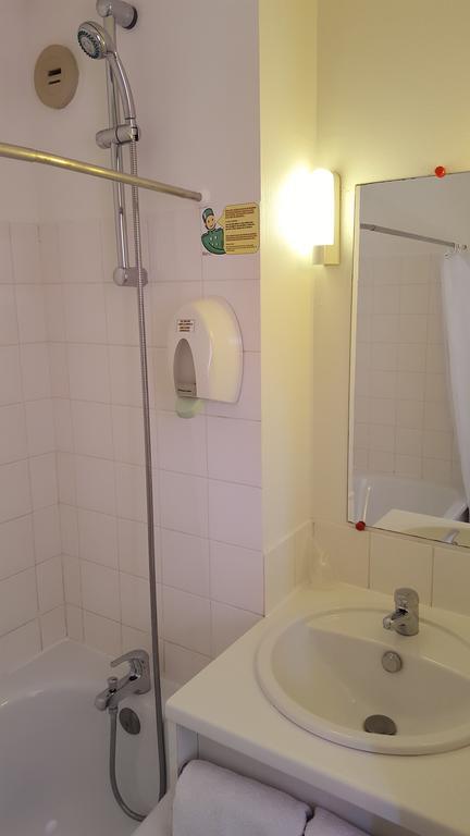 Hotel Fasthotel Tarbes - Un Fh Confort 2*